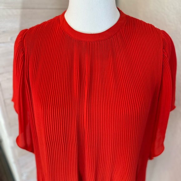 Zara‎ SZ XS red pleated chiffon flare mini dress - Picture 7 of 16